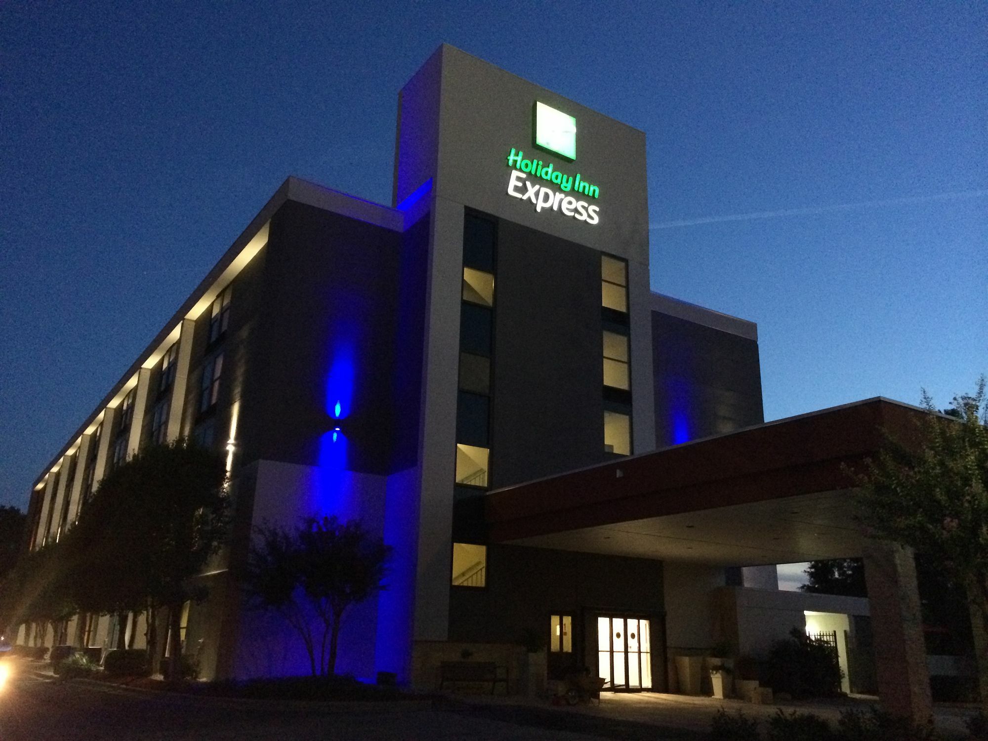Holiday Inn Express Tallahassee By Ihg Экстерьер фото